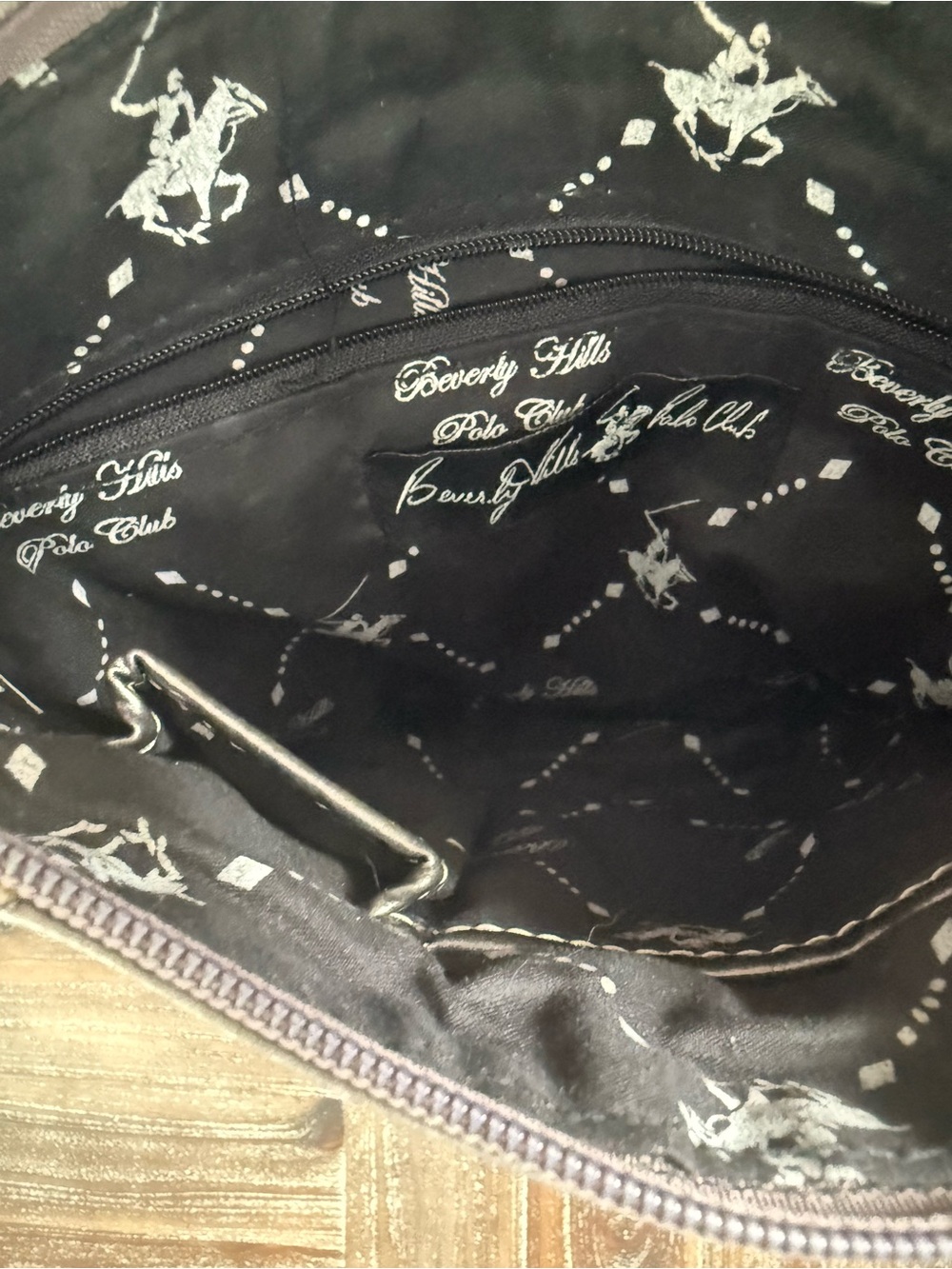 Beverly Hills Polo Club Metallic Gunmetal Crossbody Bag with print/ logo/ used - Picture 8 of 8